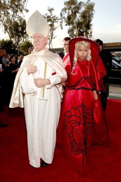 Nicki Minaj 2012 grammys red carpet