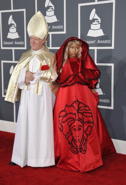 Nicki Minaj 2012 grammys red carpet