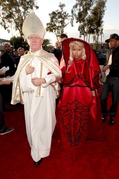 Nicki Minaj 2012 grammys red carpet