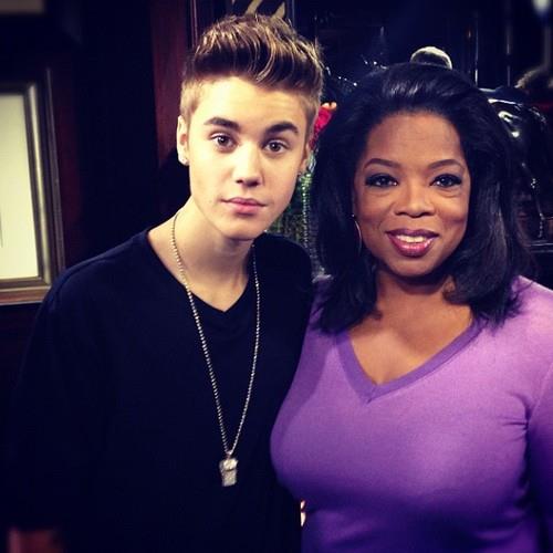 Justin perform for Oprah in Chicago