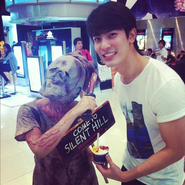สน ส่งไพศาล @ Instagram Update