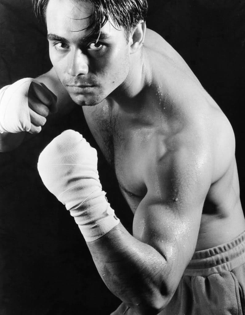 นักมวยอย่างงี้ยอมให้ตีเข่า