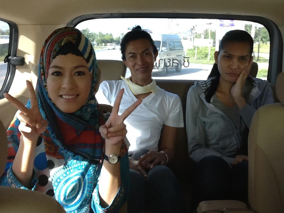 น้องโบว์ลิ่ง นางสาวไทย 2555 ลงใต้ (ปัตตานี) ถ่ายทำหนัง ละติจูดที่ 6