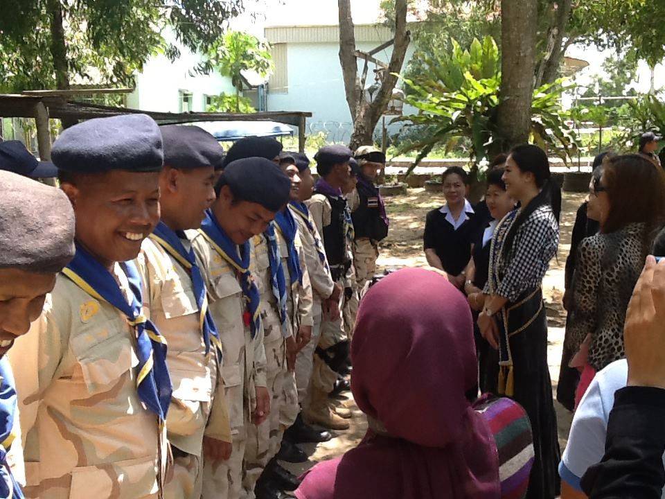 น้องโบว์ลิ่ง นางสาวไทย 2555 ลงใต้ (ปัตตานี) ถ่ายทำหนัง ละติจูดที่ 6