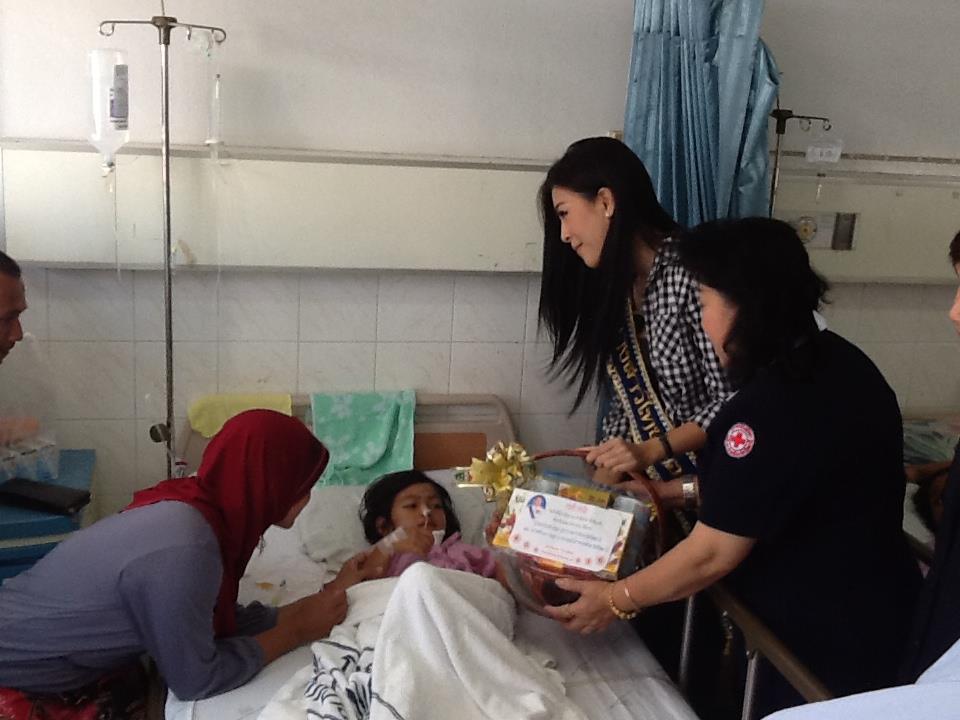 น้องโบว์ลิ่ง นางสาวไทย 2555 ลงใต้ (ปัตตานี) ถ่ายทำหนัง ละติจูดที่ 6