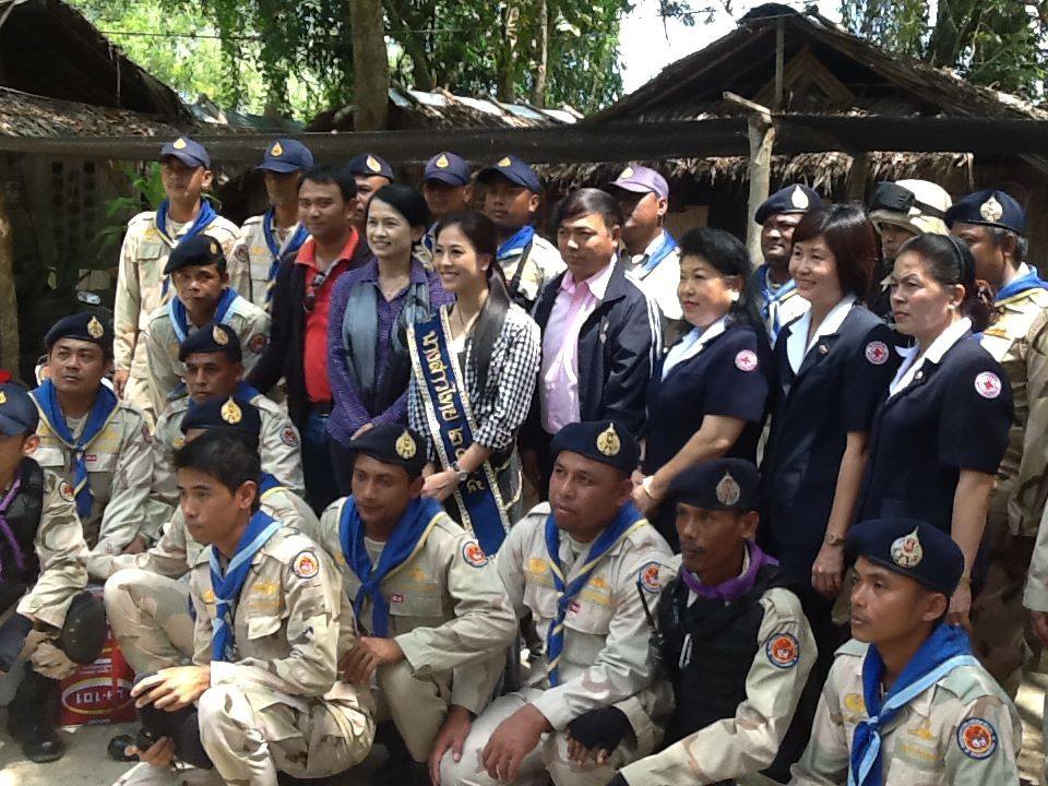 น้องโบว์ลิ่ง นางสาวไทย 2555 ลงใต้ (ปัตตานี) ถ่ายทำหนัง ละติจูดที่ 6