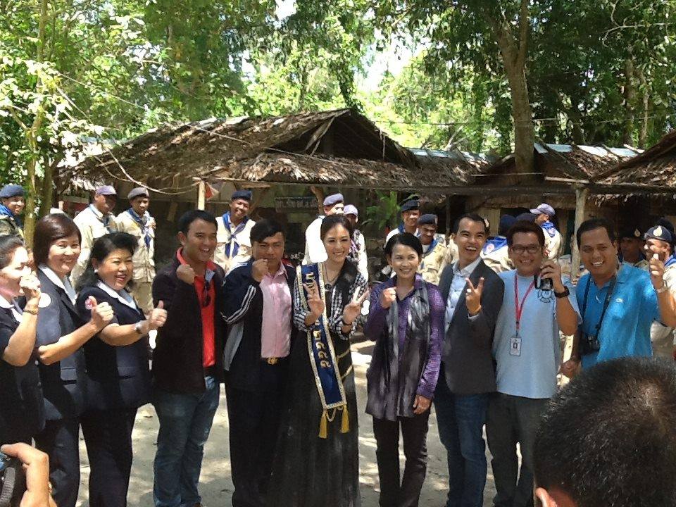 น้องโบว์ลิ่ง นางสาวไทย 2555 ลงใต้ (ปัตตานี) ถ่ายทำหนัง ละติจูดที่ 6