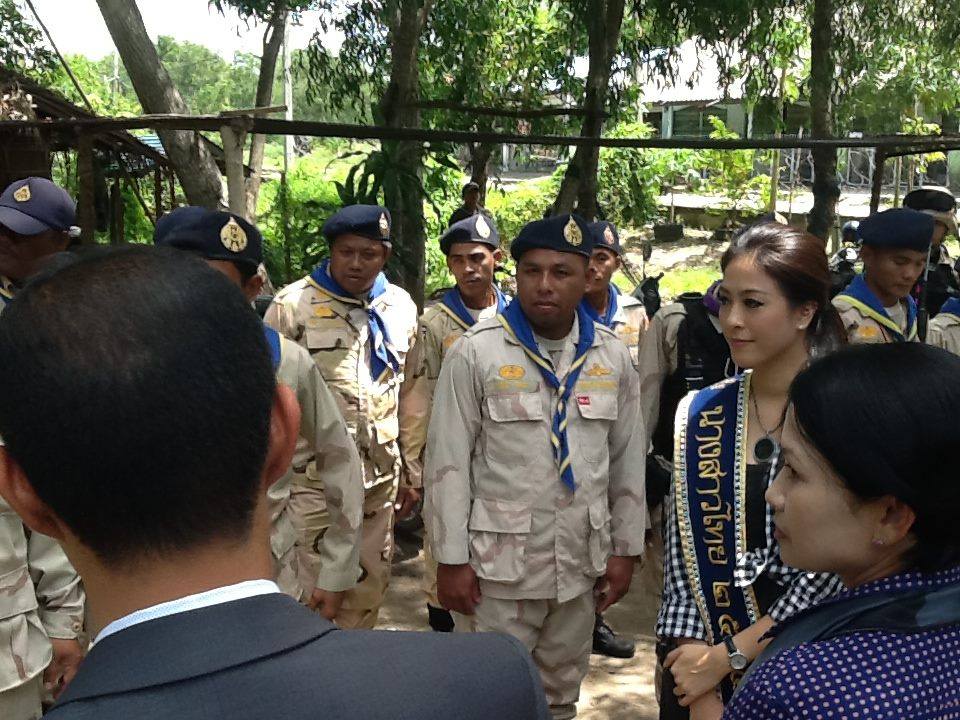 น้องโบว์ลิ่ง นางสาวไทย 2555 ลงใต้ (ปัตตานี) ถ่ายทำหนัง ละติจูดที่ 6