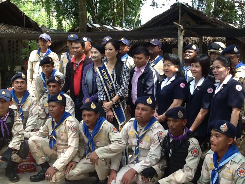 น้องโบว์ลิ่ง นางสาวไทย 2555 ลงใต้ (ปัตตานี) ถ่ายทำหนัง ละติจูดที่ 6