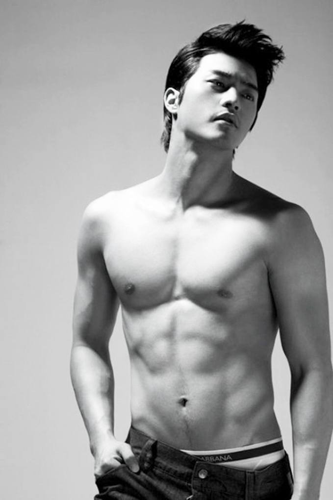 Hey! Boy 18 แค่หุ่นก็เอ็กซ์แล้ว...