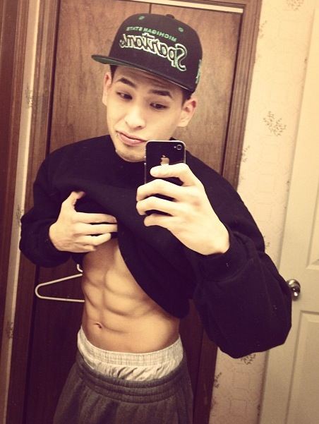 Hey! Boy 18 แค่หุ่นก็เอ็กซ์แล้ว...