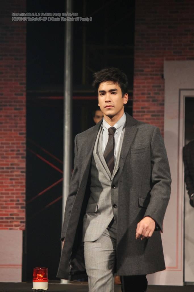 ถ้าเห็นเดินตามถนนคุณจาทำไง...