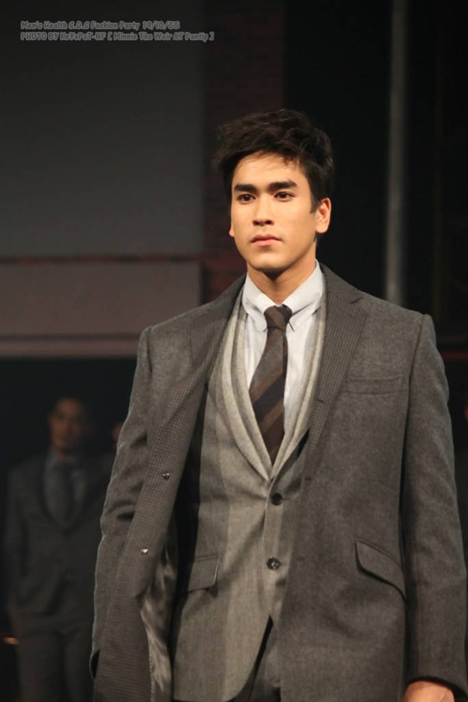 ถ้าเห็นเดินตามถนนคุณจาทำไง...