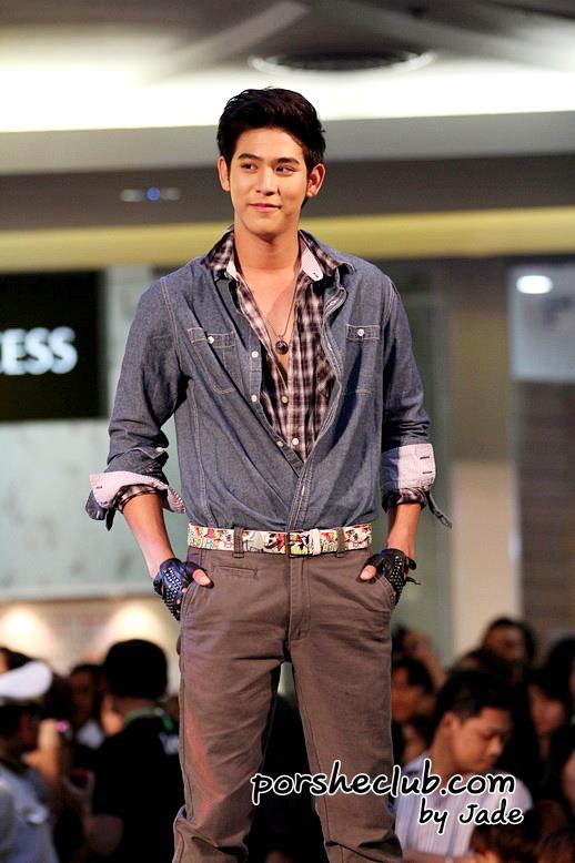 เหลือล้นจริงๆพ่อคนนี้