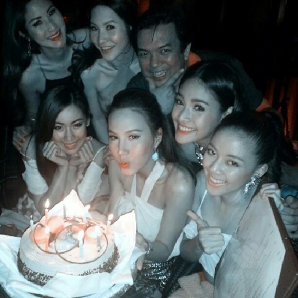 สวยแซ่บ !! ปุ๊กลุ๊ก เริ่ดเว่อร์ในปาร์ตี้วันเกิดเพื่อนนางงาม