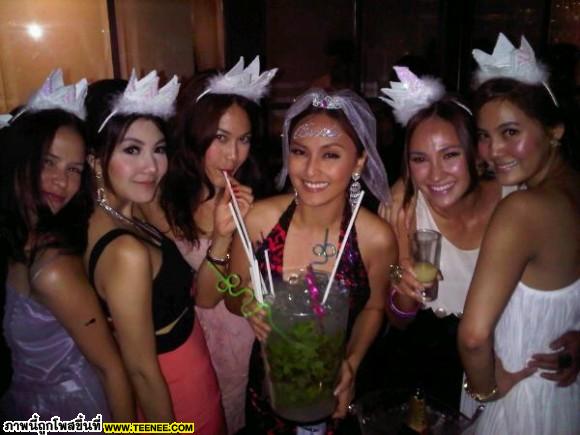 เเก๊งนางฟ้าเพื่อนรัก เจนี่ นานา พอลล่า เจน วุ้นเส้น