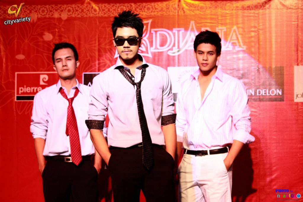 กิ๊ก ดนัย และเพื่อนๆ