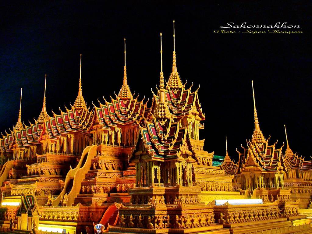 Sakon Nakhon Wax Castle Festival 2012