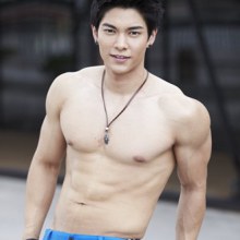 มิกกี้ นนท์ อัลภาชน์ - หนุ่มหล่อคลีโอ2012