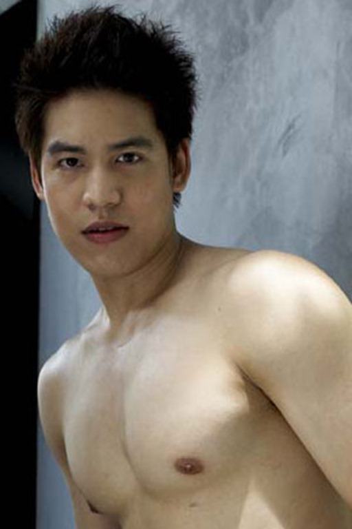 หนุ่มไทยเนื้อแน่น