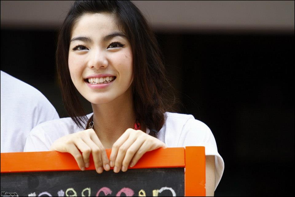 เฟรม The Star 8 สาวน้อว ขาววิ๊ง 2