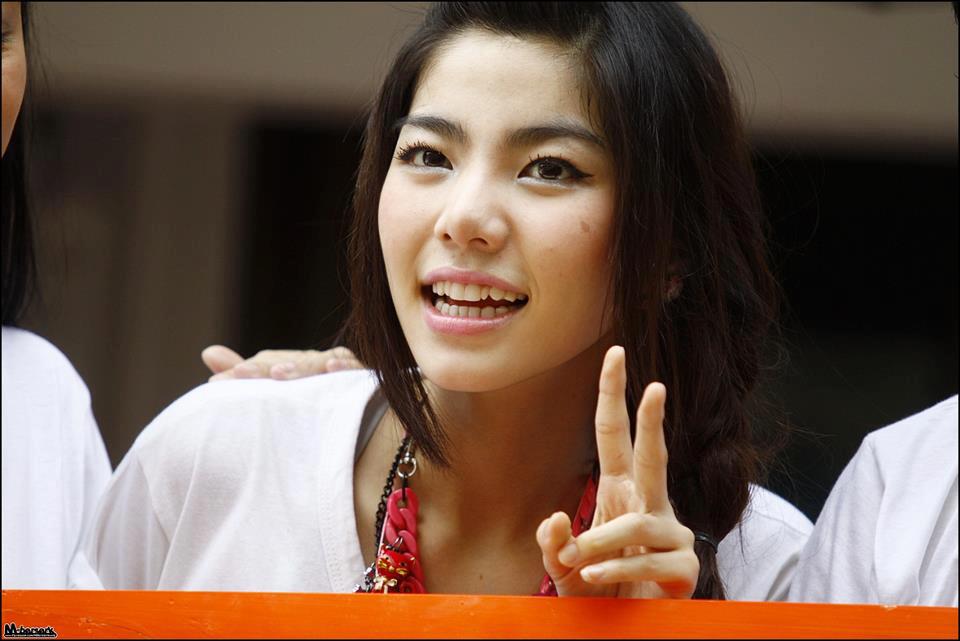 เฟรม The Star 8 สาวน้อว ขาววิ๊ง 2