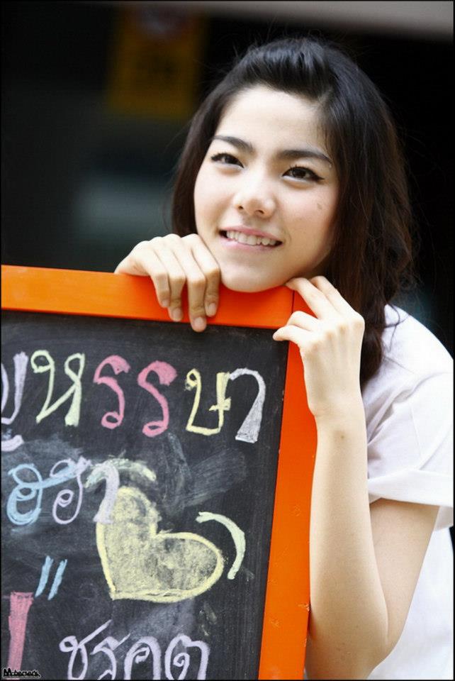 เฟรม The Star 8 สาวน้อว ขาววิ๊ง 2