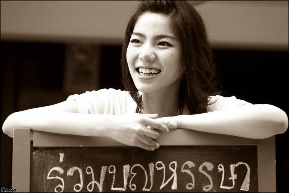 เฟรม The Star 8 สาวน้อว ขาววิ๊ง 2