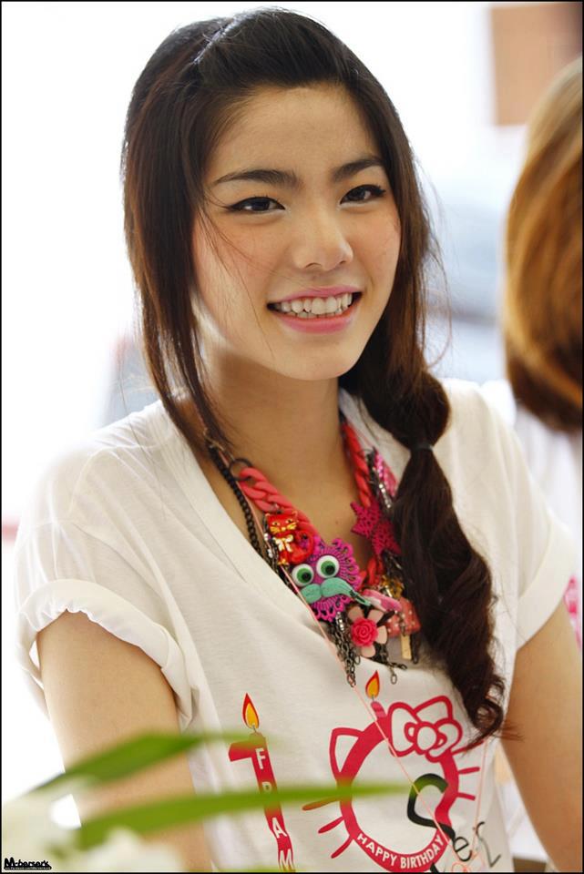 เฟรม The Star 8 สาวน้อว ขาววิ๊ง 2