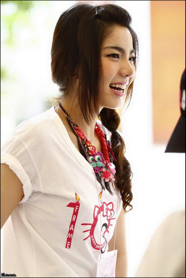 เฟรม The Star 8 สาวน้อว ขาววิ๊ง 2