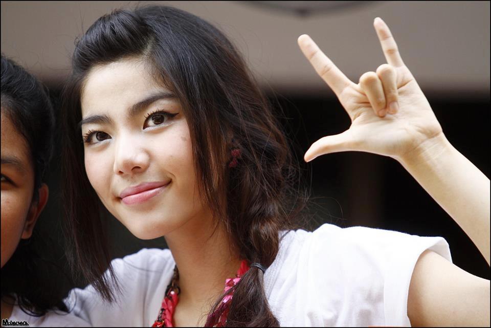 เฟรม The Star 8 สาวน้อว ขาววิ๊ง 2