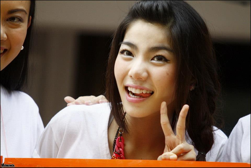 เฟรม The Star 8 สาวน้อว ขาววิ๊ง 2