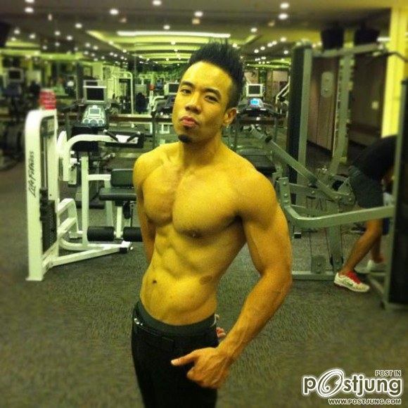 ยอดฮิดในหมู่ดาราชายฟิตกล้ามลงอินสตาแกรม