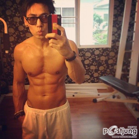 ยอดฮิดในหมู่ดาราชายฟิตกล้ามลงอินสตาแกรม