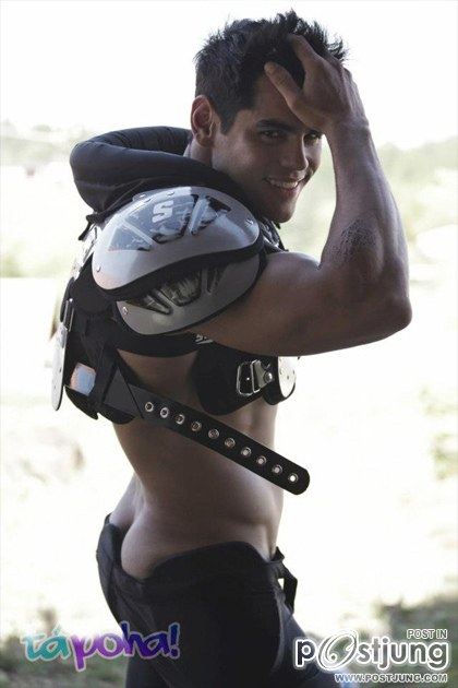 T&aacute; Poha by Hay Torres