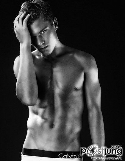 Oliver C. by Daniel Jaems : HQ images