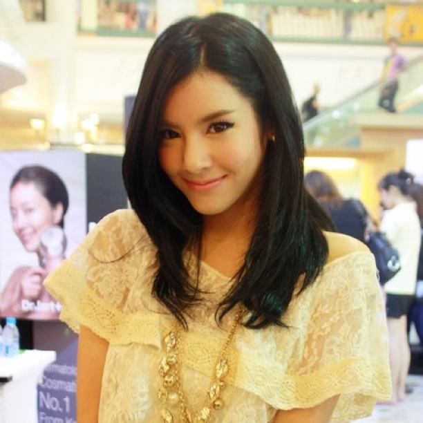 เบเบ้ ธันย์ชนก หน้าเด็กตลอดกาล