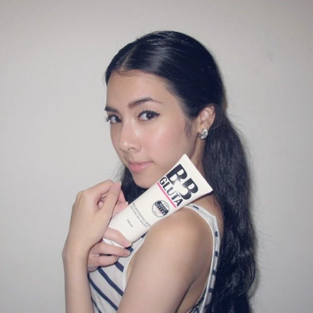 เบเบ้ ธันย์ชนก หน้าเด็กตลอดกาล