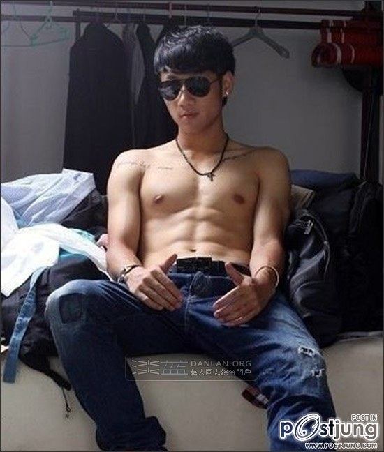 อาตี๋ขาวๆน่ากิน