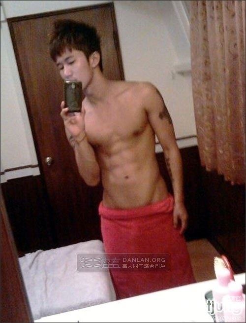 อาตี๋ขาวๆน่ากิน