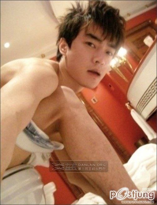 อาตี๋ขาวๆน่ากิน