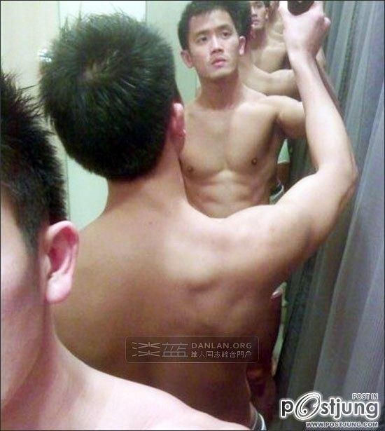 อาตี๋ขาวๆน่ากิน