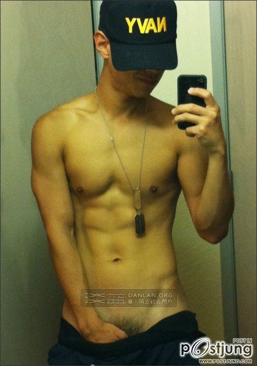 อาตี๋ขาวๆน่ากิน