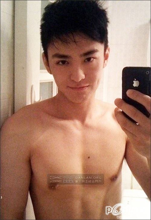 อาตี๋ขาวๆน่ากิน