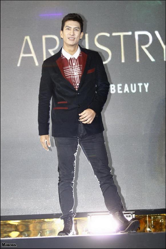 พี่ติ๊กๆหล่อสุดๆ