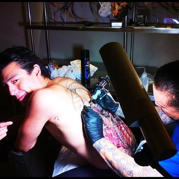 โดม อวดรอยสักใหม่ ลายมังกรเต็มแผ่นห