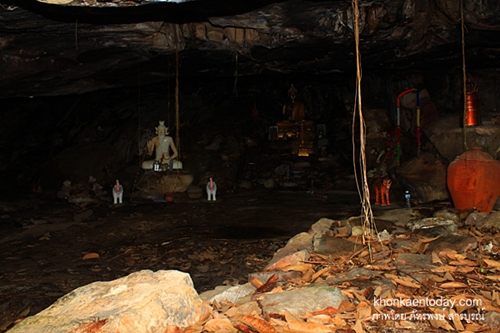 ภายในถ้ำภูผาแดง