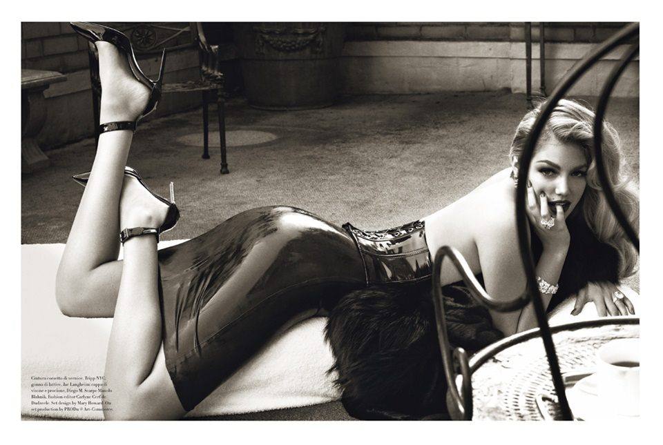 Kate Upton @ Vogue Italia November 2012