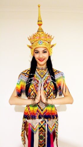 Miss Thailand Earth 2012 ในชุดประจำชาติ 'โนราห์'