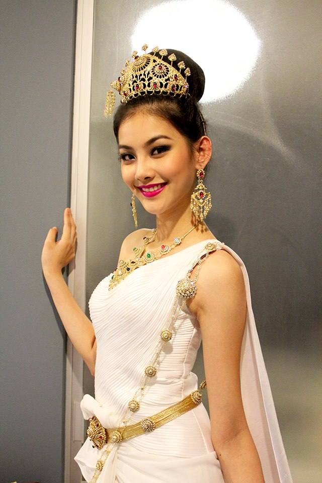 อันนี้เป็นชุดรอบแสดงความสามารถพิเศษค่ะ